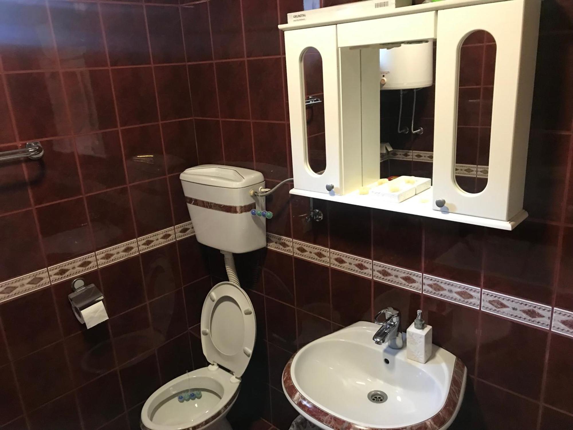Apartament Cacak Luaran gambar