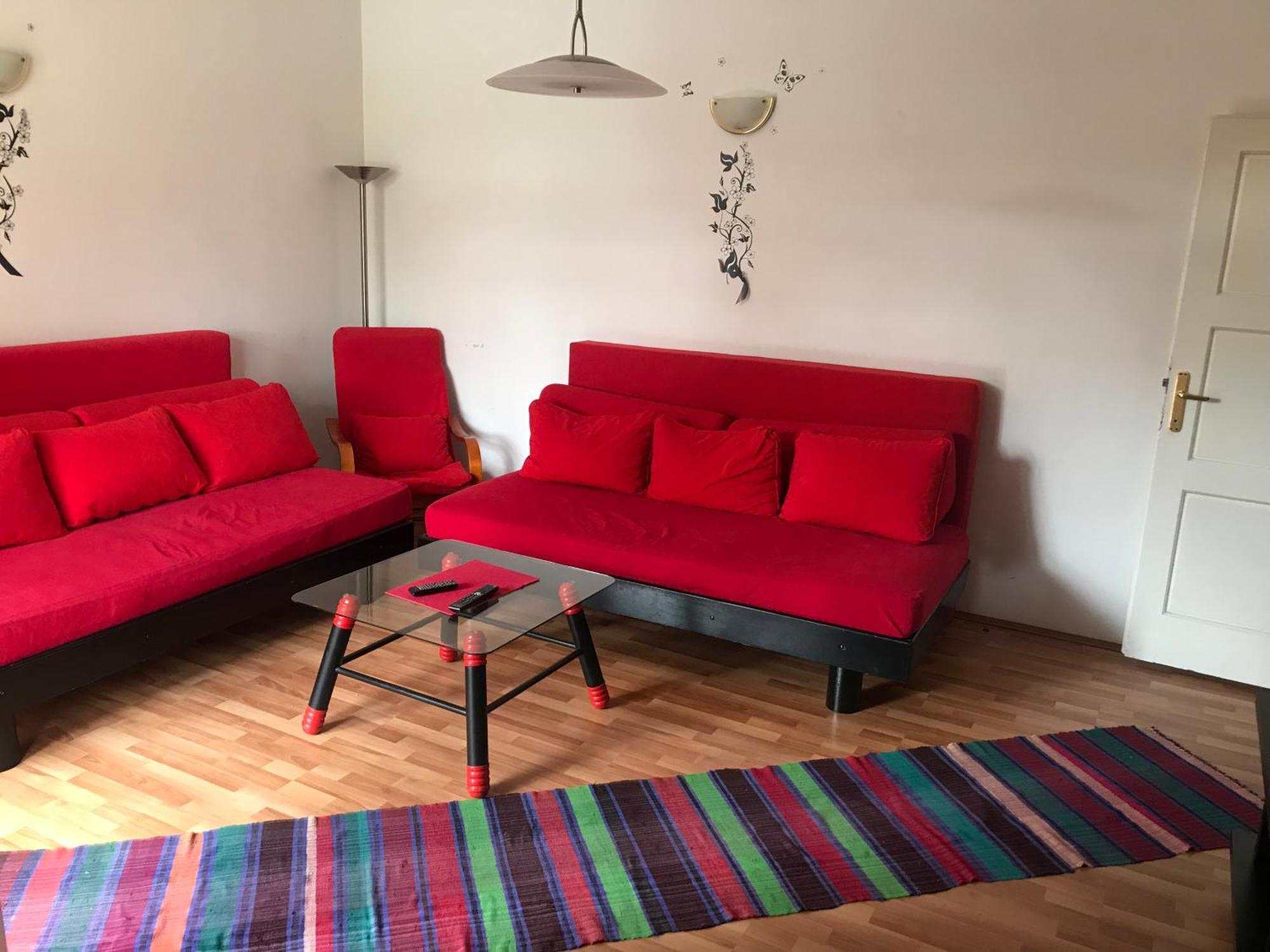 Apartament Cacak Luaran gambar